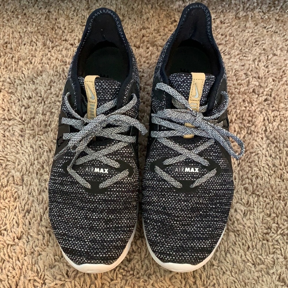 Nike Airmax size 7.5